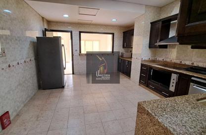 مجمع سكني - 5 غرف نوم - 6 حمامات للايجار في المسيلة - المسيلة - الدوحة