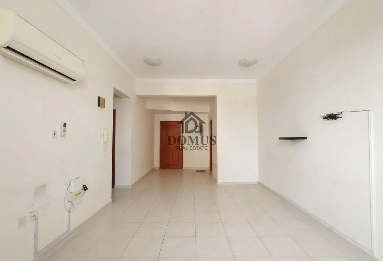 63810180 - Property Main Image