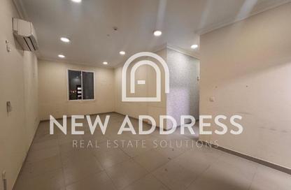 Apartment - 3 Bedrooms - 3 Bathrooms for rent in Madinat Khalifa North - Madinat Khalifa - Doha