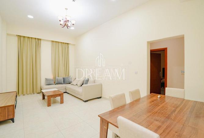 55975356 - Property Main Image