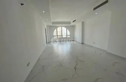 Apartment - 2 Bedrooms - 3 Bathrooms for rent in West Porto Drive - Porto Arabia - The Pearl Island - Doha Apartment - 2 Bedrooms - 3 Bathrooms for rent in West Porto Drive - Porto Arabia - The Pearl Island - Doha