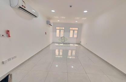 Apartment - 1 Bedroom - 1 Bathroom for rent in Al Mansoura - Al Mansoura - Doha
