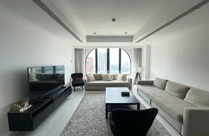 Apartment - 1 Bedroom - 2 Bathrooms for rent in West Porto Drive - Porto Arabia - The Pearl Island - Doha