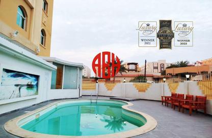 Apartment - 2 Bedrooms - 3 Bathrooms for rent in Al Sadd Road - Al Sadd - Doha