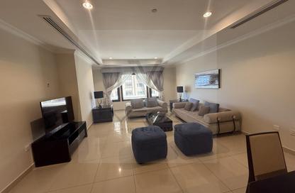 Apartment - 1 Bedroom - 2 Bathrooms for rent in West Porto Drive - Porto Arabia - The Pearl Island - Doha Apartment - 1 Bedroom - 2 Bathrooms for rent in West Porto Drive - Porto Arabia - The Pearl Island - Doha