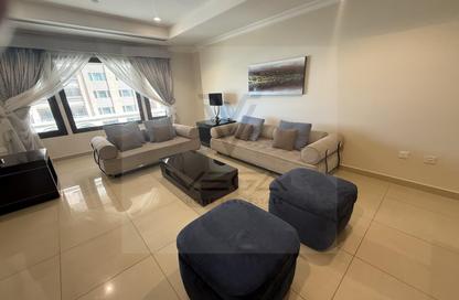 Apartment - 1 Bedroom - 2 Bathrooms for rent in West Porto Drive - Porto Arabia - The Pearl Island - Doha