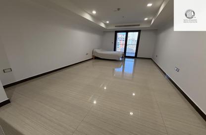 Apartment - Studio - 1 Bathroom for rent in Porto Arabia - The Pearl Island - Doha Apartment - Studio - 1 Bathroom for rent in Porto Arabia - The Pearl Island - Doha