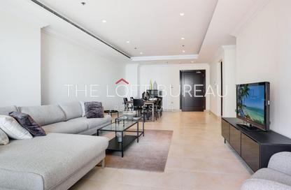Apartment - 2 Bedrooms - 3 Bathrooms for rent in Tower 31 - Porto Arabia - The Pearl Island - Doha