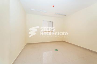 Office Space - Studio - 1 for rent in Umm Salal Mahammad - Umm Salal City - Doha Office Space - Studio - 1 for rent in Umm Salal Mahammad - Umm Salal City - Doha