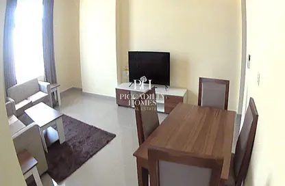 Apartment - 2 Bedrooms - 2 Bathrooms for rent in Musheireb Apartments - Musheireb - Doha