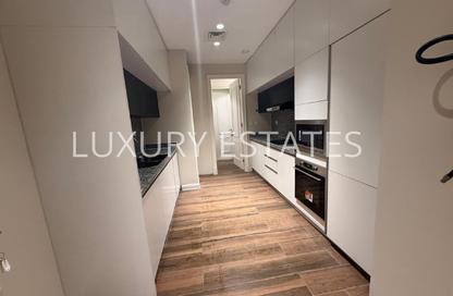 Apartment - 2 Bedrooms - 4 Bathrooms for rent in The Garden - Floresta Gardens - The Pearl Island - Doha