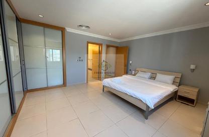 Apartment - 2 Bedrooms - 3 Bathrooms for rent in Al Sadd Road - Al Sadd - Doha Apartment - 2 Bedrooms - 3 Bathrooms for rent in Al Sadd Road - Al Sadd - Doha