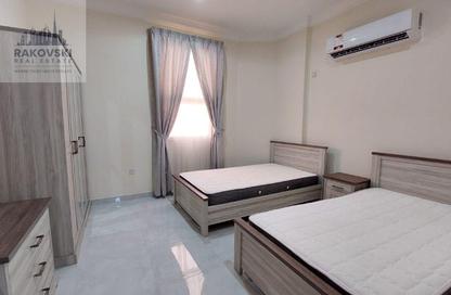 Apartment - 2 Bedrooms - 2 Bathrooms for rent in Al Sadd - Al Sadd - Doha