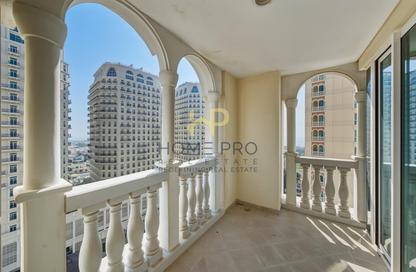 Apartment - 2 Bedrooms - 3 Bathrooms for sale in Viva West - Viva Bahriyah - The Pearl Island - Doha
