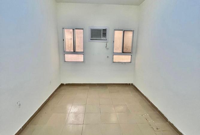 986112 - Property Image 2