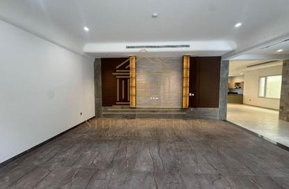 Villa - 7 Bedrooms - 7+ Bathrooms for rent in Al Kheesa - Al Kheesa - Umm Salal Mohammed
