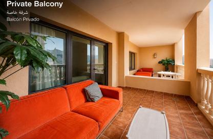 Apartment - 1 Bedroom - 2 Bathrooms for rent in East Porto Drive - Porto Arabia - The Pearl Island - Doha