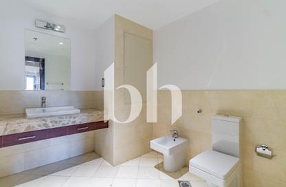 Apartment - 1 - 2 for rent in West Porto Drive - Porto Arabia - The Pearl Island - Doha