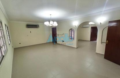 Villa - 4 Bedrooms - 5 Bathrooms for rent in Al Soudan - Al Soudan - Doha