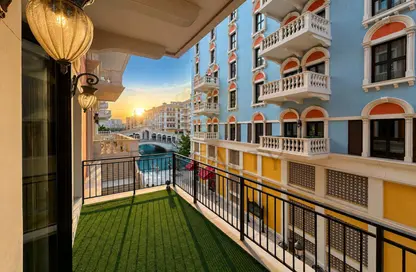 Apartment - 2 Bedrooms - 3 Bathrooms for sale in Carnaval - Qanat Quartier - The Pearl Island - Doha Apartment - 2 Bedrooms - 3 Bathrooms for sale in Carnaval - Qanat Quartier - The Pearl Island - Doha