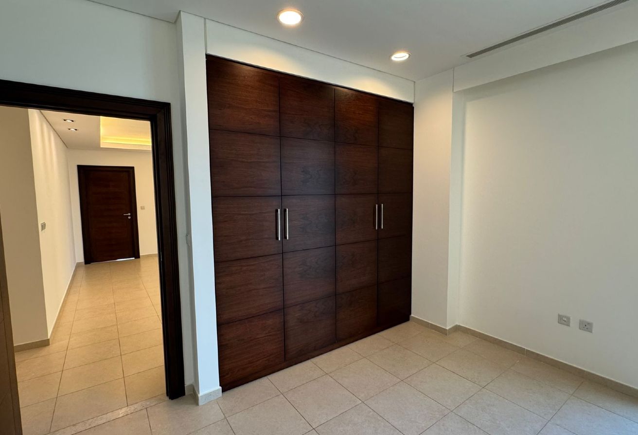 BEST OFFER 2 BEDROOM  2 BALCONIES | SEA view thumbnail 11