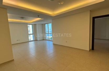 Apartment - 2 Bedrooms - 3 Bathrooms for sale in Viva West - Viva Bahriyah - The Pearl Island - Doha Apartment - 2 Bedrooms - 3 Bathrooms for sale in Viva West - Viva Bahriyah - The Pearl Island - Doha