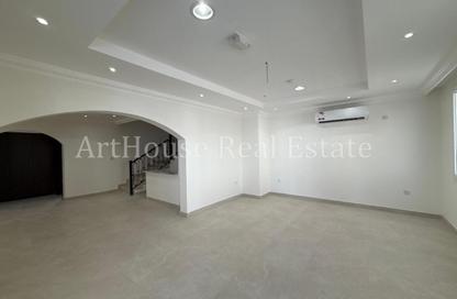 Villa - 6 Bedrooms - 6 Bathrooms for rent in Muraikh - AlMuraikh - Doha
