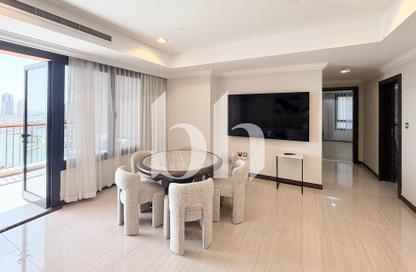 Apartment - 2 Bedrooms - 2 Bathrooms for rent in East Porto Drive - Porto Arabia - The Pearl Island - Doha