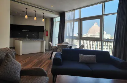 Apartment - 2 Bedrooms - 4 Bathrooms for rent in Floresta Gardens - Floresta Gardens - The Pearl Island - Doha