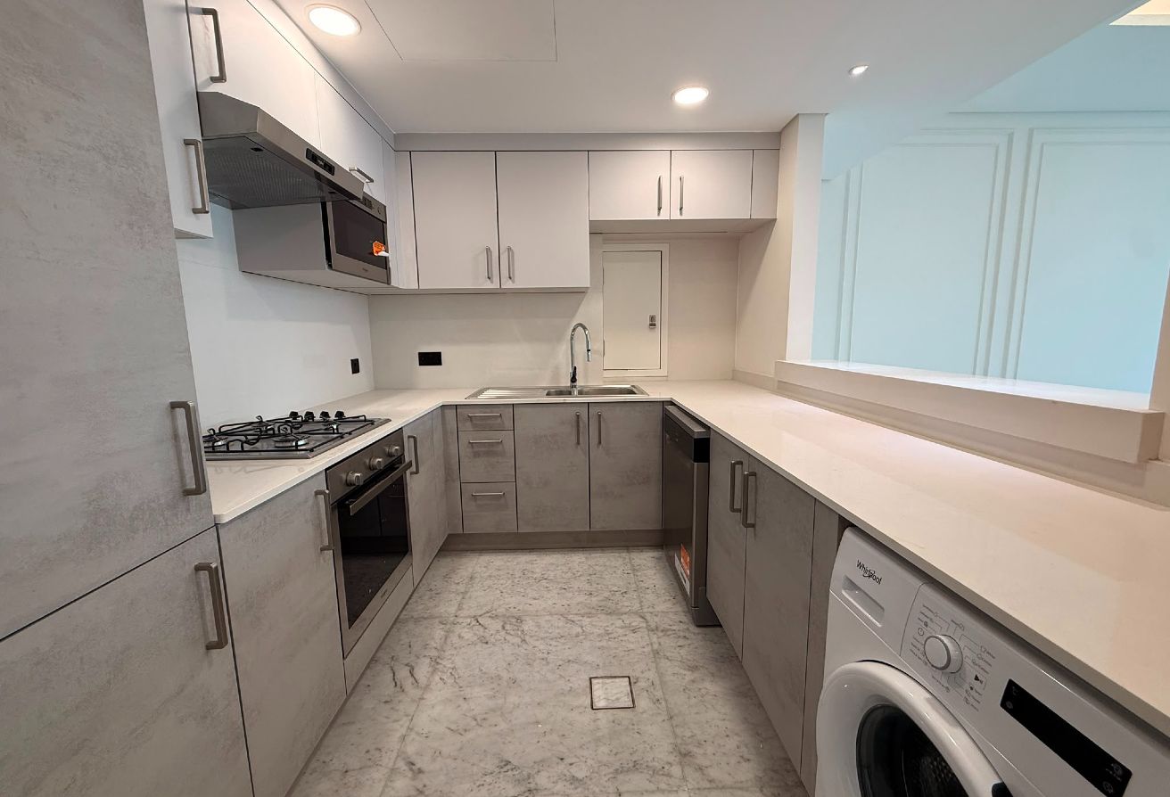 Own a Luxury Marina View Residence Today Only 2.7M thumbnail 5