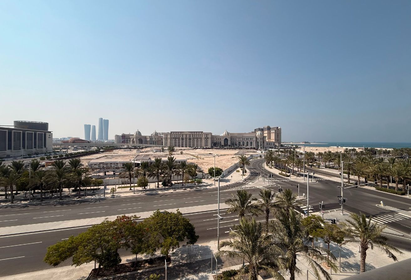 Own a Luxury Marina View Residence Today Only 2.7M thumbnail 9