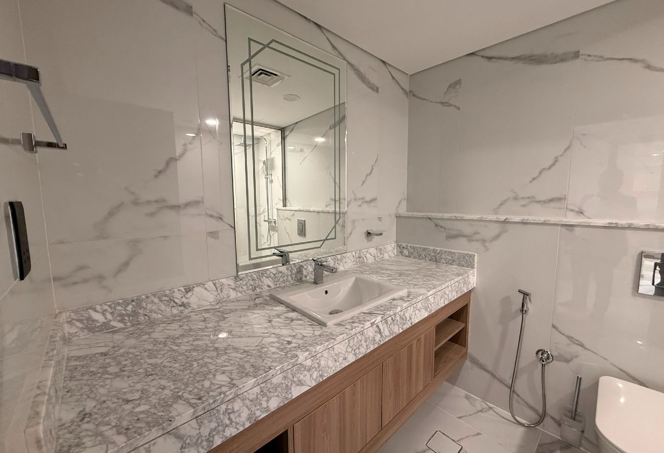 Own a Luxury Marina View Residence Today Only 2.7M thumbnail 22
