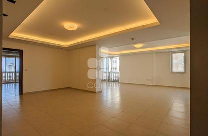 Apartment - 2 Bedrooms - 3 Bathrooms for rent in Tower 23 - Viva Bahriyah - The Pearl Island - Doha