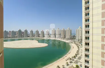 Apartment - 2 Bedrooms - 3 Bathrooms for rent in Tower 23 - Viva Bahriyah - The Pearl Island - Doha