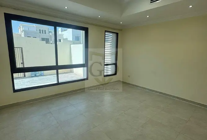 63080232 - Property Image 2