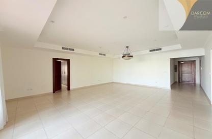 Apartment - 2 Bedrooms - 3 Bathrooms for rent in East Porto Drive - Porto Arabia - The Pearl Island - Doha