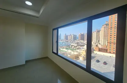 Apartment - 2 Bedrooms - 2 Bathrooms for rent in East Porto Drive - Porto Arabia - The Pearl Island - Doha