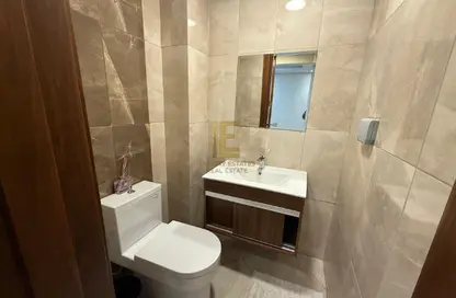 Apartment - 1 Bedroom - 2 Bathrooms for sale in Al Erkyah City - Lusail