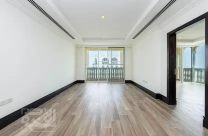 Apartment - 2 Bedrooms - 2 Bathrooms for rent in Tower 19 - Viva Bahriyah - The Pearl Island - Doha