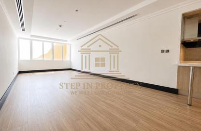 Apartment - Studio - 1 Bathroom for rent in Viva East - Viva Bahriyah - The Pearl Island - Doha