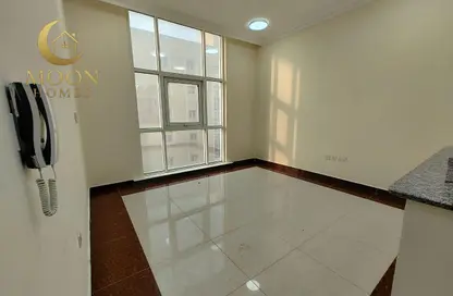Apartment - 2 Bedrooms - 2 Bathrooms for rent in Al Mansoura - Al Mansoura - Doha