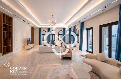 Villa - 5 Bedrooms - 7 Bathrooms for rent in La Plage Villas - The Villas - The Pearl Island - Doha