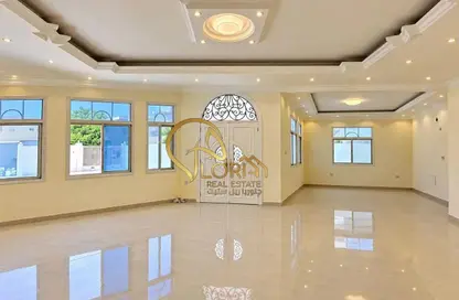 Villa - 5 Bedrooms - 6 Bathrooms for sale in Old Al Rayyan - Al Rayyan - Doha