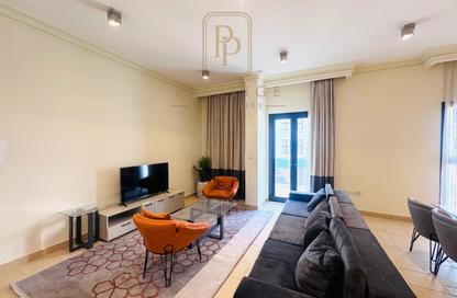 Apartment - 3 - 4 for rent in Qanat Quartier - The Pearl Island - Doha