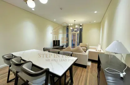 Apartment - 2 Bedrooms - 4 Bathrooms for rent in Floresta Gardens - Floresta Gardens - The Pearl Island - Doha