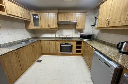 Apartment - 2 Bedrooms - 3 Bathrooms for rent in West Bay Tower - West Bay - West Bay - Doha