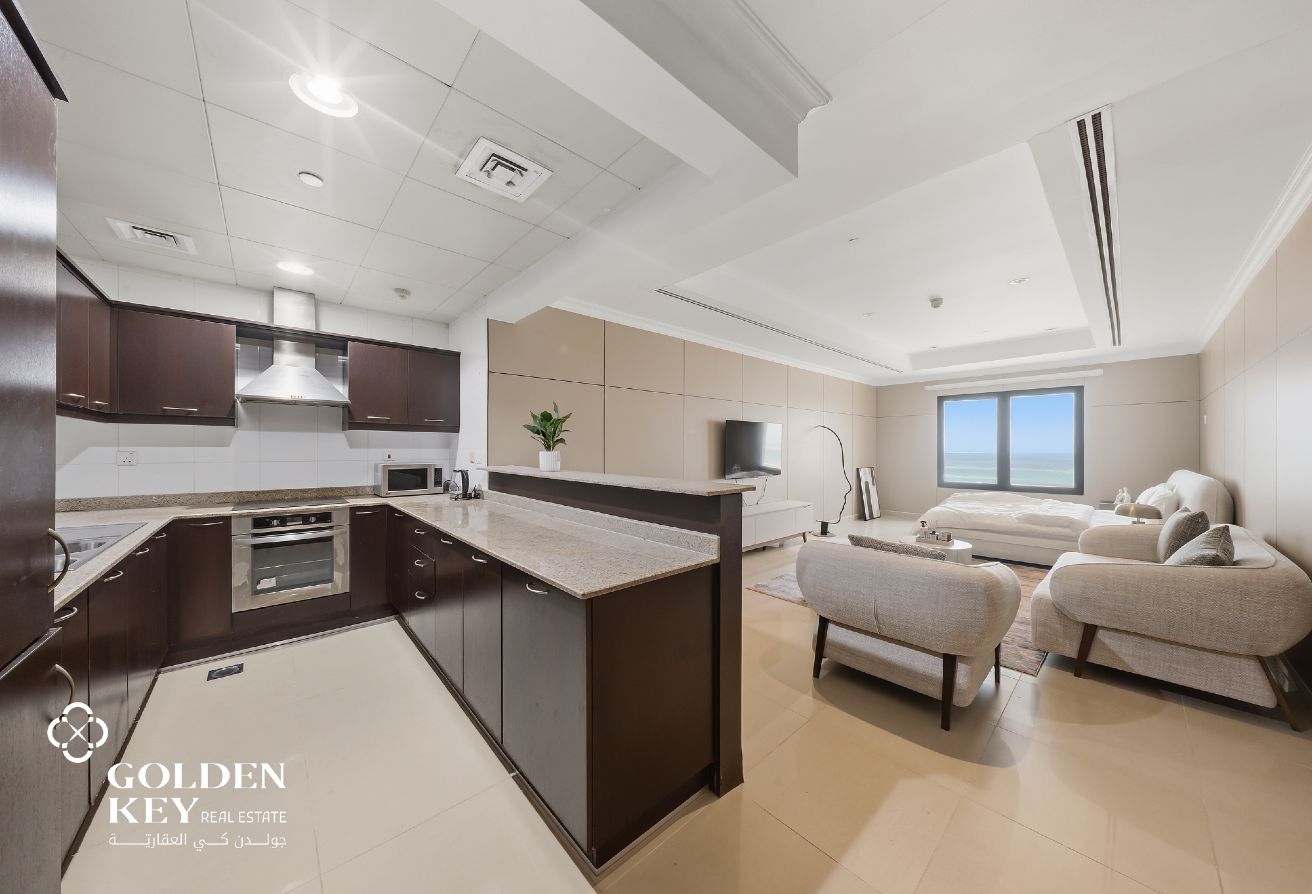 Luxury Studio with Sea View in Porto Arabia