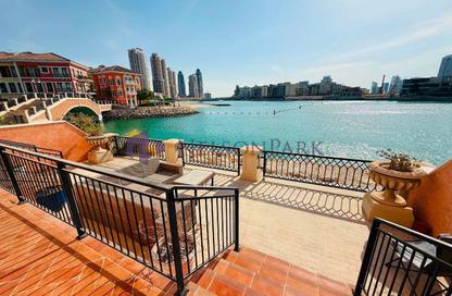 Villa - 3 Bedrooms - 4 Bathrooms for rent in Carnaval - Qanat Quartier - The Pearl Island - Doha