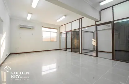 مساحات مكتبية - استوديو - 3 حمامات للايجار في الهلال - الهلال - الدوحة