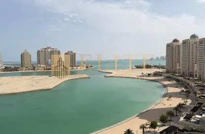 Apartment - 2 Bedrooms - 3 Bathrooms for rent in Viva West - Viva Bahriyah - The Pearl Island - Doha